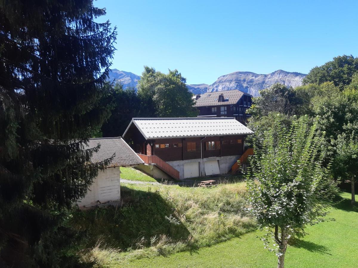 Appartement En Station De Ski A 700 M Des Telecabines Et 100 M Du Centre-Village Les Carroz d'Araches Luaran gambar